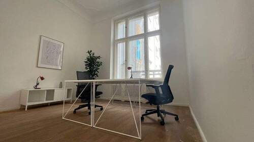 Die gesamte Einheit - Privates Büro - 