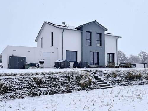 Aussenansicht - Traumimmobilie in Toplage - 558.000,00&nbsp;EUR Kaufpreis, ca.&nbsp; 178,00&nbsp;m&sup2;&nbsp;Wohnfl&auml;che