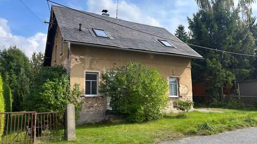 Front- und Seitenansicht - 3 Zimmer Einfamilienhaus in Ebersbach-Neugersdorf