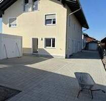 Doppelhaus - 2.000,00&nbsp;EUR Kaltmiete, ca.&nbsp; 138,00&nbsp;m&sup2;&nbsp;Wohnfl&auml;che in Riedering (PLZ: 83083) Niedermoosen