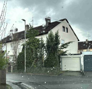 Haus u Garage
- Familienfreundliches Haus mit Balkon und Terrasse in Dormitz