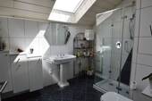 Tageslichtbad mit Dusche - 