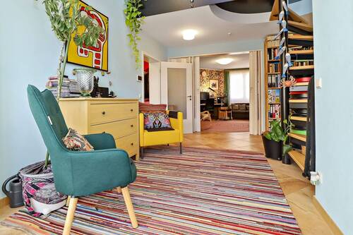 Diele - 5 Zimmer Etagenwohnung zum Kaufen in Berlin