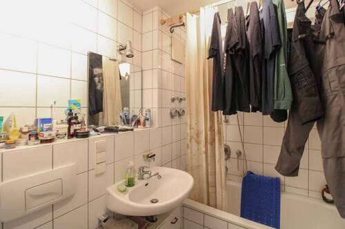 Badezimmer - Etagenwohnung mit 45,00 m² in Berlin zum Kaufen