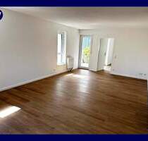 RENOVIERTE 2-Zimmer-Wohnung, Tageslichtbad + Wanne, Balkon, Keller - Sie müssen nur noch einziehen! - Singen (Hohentwiel)