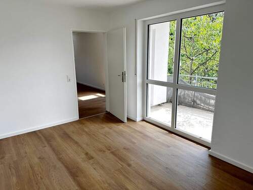 Wohnen Zug. Balkon - 2 Zimmer Etagenwohnung zur Miete in Singen (Hohentwiel)