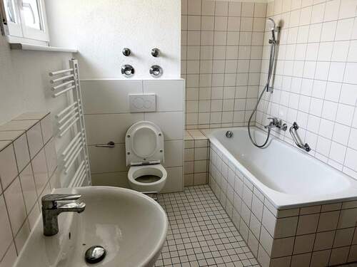 Tageslichtbad + Wanne (2) - 
