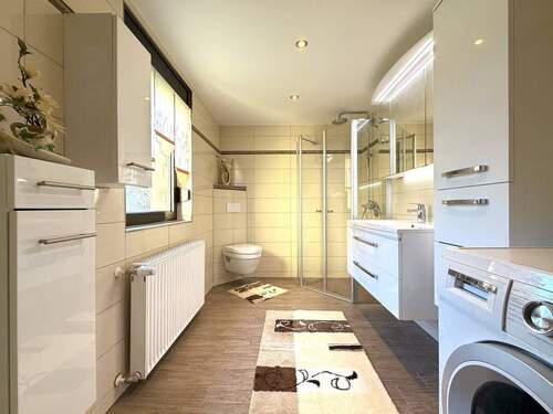 Badezimmer Erdgeschoss - 