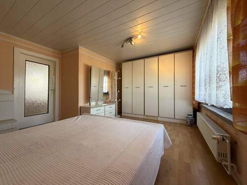 Schlafzimmer Dachgeschoss - 