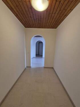 Eingang - 3 Zimmer Etagenwohnung zur Miete in Friedrichshafen