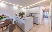 Wohn- Essbereich - Stilvoll wohnen in Bestlage: Exklusive Wohnung mit zwei Balkonen in Uhlenhorst!