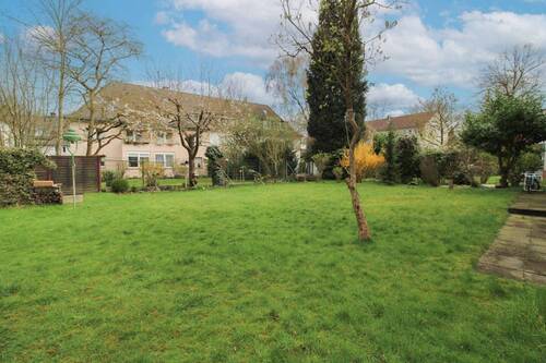 Gartenansicht - Etagenwohnung mit 56,10 m&sup2; in Essen zum Kaufen