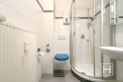 Badezimmer - 1 Zimmer Etagenwohnung in Henstedt-Ulzburg