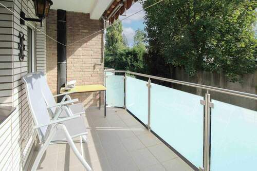 Balkon - Viel Potenzial: Charmante 3 Zimmerwohnung mit Balkon und eigener Garage in Krefeld - Fischeln