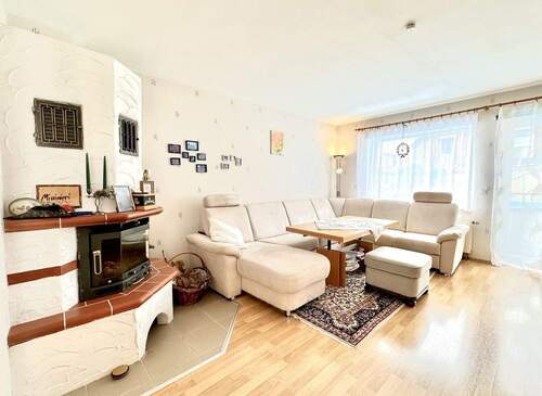 Wohnzimmer mit Kamin - 