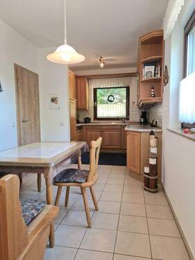 Küche mit Essplatz - 