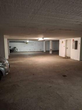 Tiefgarage - 