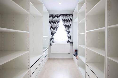 07_Kinderzimmer_Ankleide_OG - 