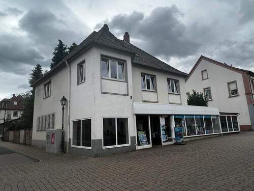 Vorderansicht - 6 Zimmer Mehrfamilienhaus, Wohnhaus zum Kaufen in Rockenhausen