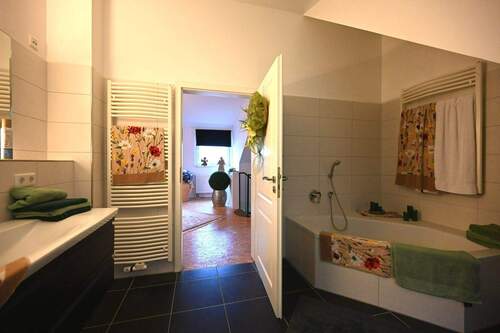 Badezimmer Dachgeschoss - 