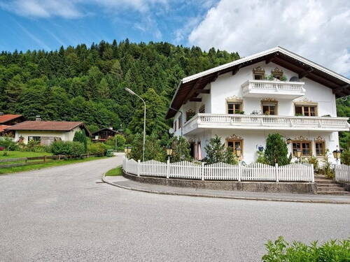 Frontsicht im Sommer - 