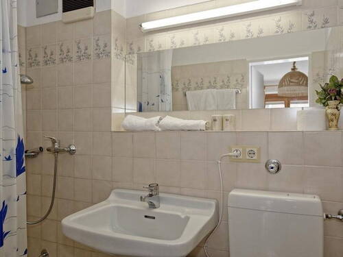  7 Duschen/WC - 