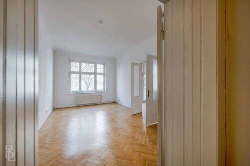 Zimmer I - 4 Zimmer Etagenwohnung zum Kaufen in Berlin