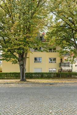 Hausansicht - 2 Zimmer Etagenwohnung in Stahnsdorf