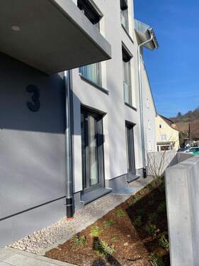 Hauseingang - 4 Zimmer Etagenwohnung in Weil am Rhein