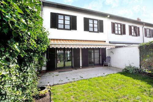 Gartenansicht - Reihenendhaus in ruhiger Lage Neu-Isenburg - renovierungsbedürftig