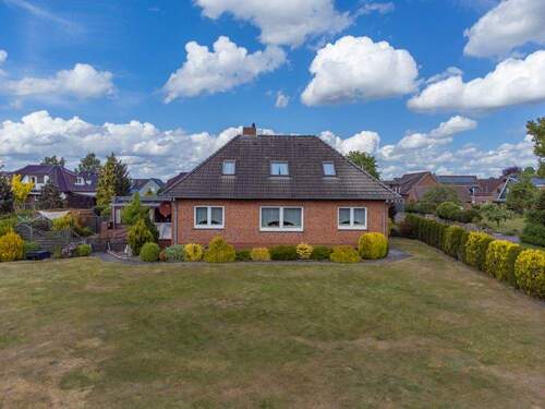 Titelbild - Schönes Familiendomizil mit Vollkeller und Garage - ein Haus mit Charme in einem Ort mit Charakter