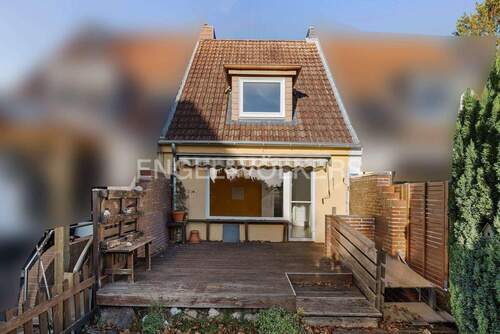 Hausrückseite - 3 Zimmer Reihenmittelhaus zum Kaufen in Norderstedt