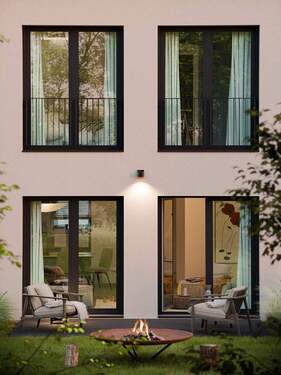 Bestplaceimmobilien_Henrietten_Gaertem_Exterior_03 - Sonnenstunden zuhause: Reiheneckhaus mit Garten, Echtholzparkett und hoher Energieeffizienz