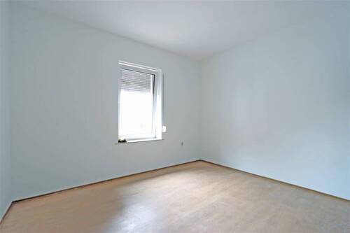 Schlafzimmer EG - Etagenwohnung mit 69,00 m&sup2; in Halle zur Miete
