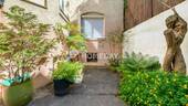 Innenhof 1 - 1 Zimmer Mehrfamilienhaus, Wohnhaus zum Kaufen in Stuttgart