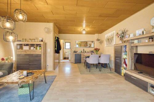 Wohn-/Esszimmer - 3 Zimmer Einfamilienhaus zum Kaufen in Mommenheim