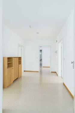 Eingangsbereich - 4 Zimmer Etagenwohnung zum Kaufen in Lohr am Main