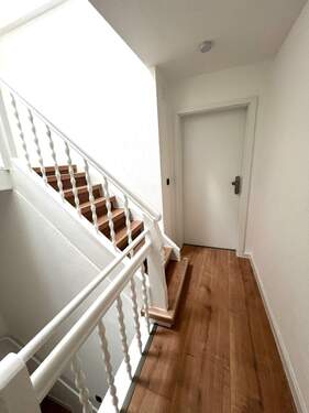 Wohnungseingang OG Vorderhaus - 