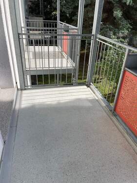 Balkon in Richtung Süden - 3 Zimmer Etagenwohnung zur Miete in Chemnitz