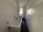Bad.jpg - 2 Zimmer Etagenwohnung zur Miete in Zwickau