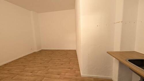 Lager/Büro/Aufenthaltsraum leer - 