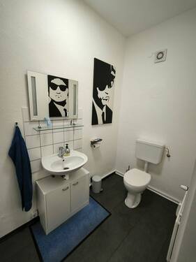 WC - 