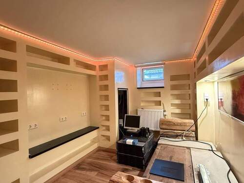Arbeitszimmer Kellergeschoss - 