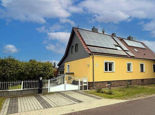 Objektvorderseite - 3 Zimmer Doppelhaushälfte zum Kaufen in Aken