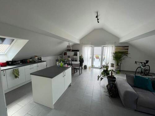 Küche und Wohnen, Essen - 3 Zimmer Etagenwohnung zum Kaufen in Kraichtal