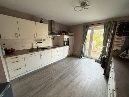 große Küche - 6 Zimmer Reihenmittelhaus in Eppelborn