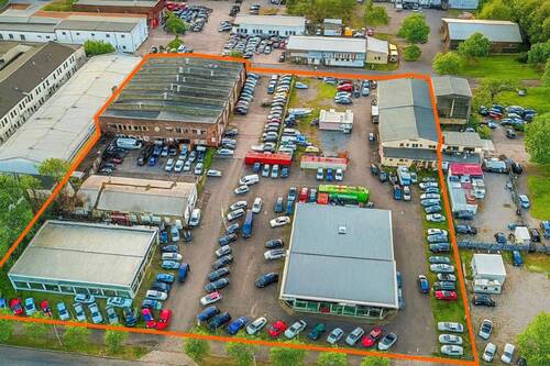 Gewerbegrundstück - Halle in Leipzig