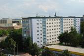 Hausansicht - Etagenwohnung mit 56,90 m² in Chemnitz zur Miete