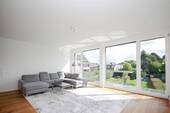 Wohnzimmer - 7 Zimmer Einfamilienhaus zur Miete in Meerbusch