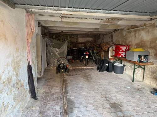Garage - 